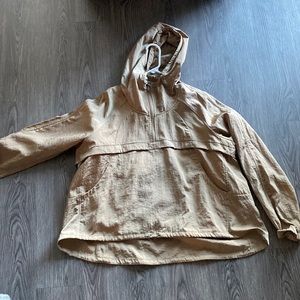 Lulu wind breaker/rain jacket